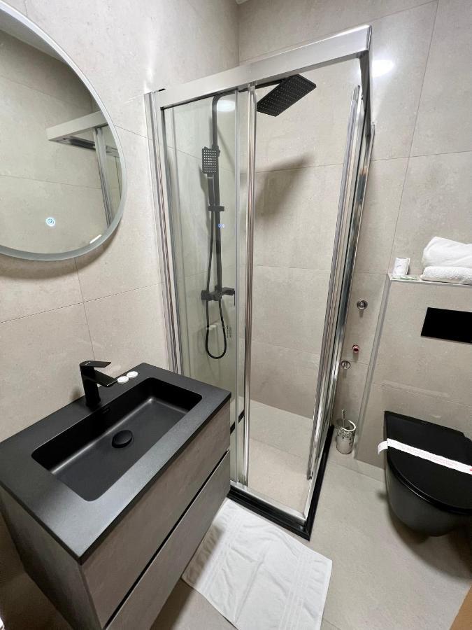 Hotel Brkic Sarajevo Airport - Free Parking מראה חיצוני תמונה