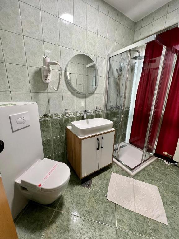 Hotel Brkic Sarajevo Airport - Free Parking מראה חיצוני תמונה